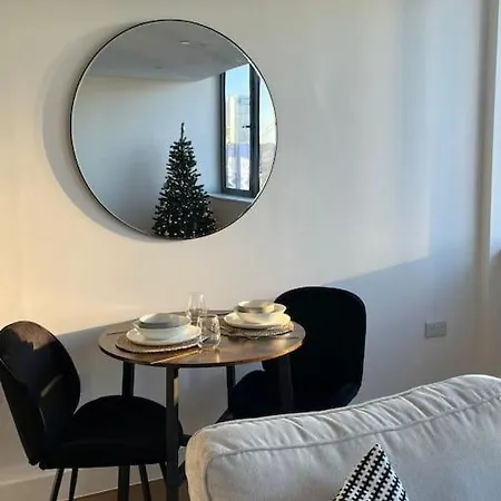 Stylish & Cosy One Bedroom Condo-3