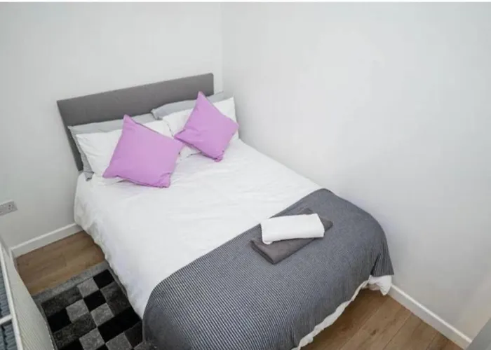 Family-Friendly Two-Bedroom Near Manchester City Stadium